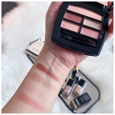 chanel les beiges healthy glow natural eyeshadow palette swatches|chanel les beiges moisturizing tint.